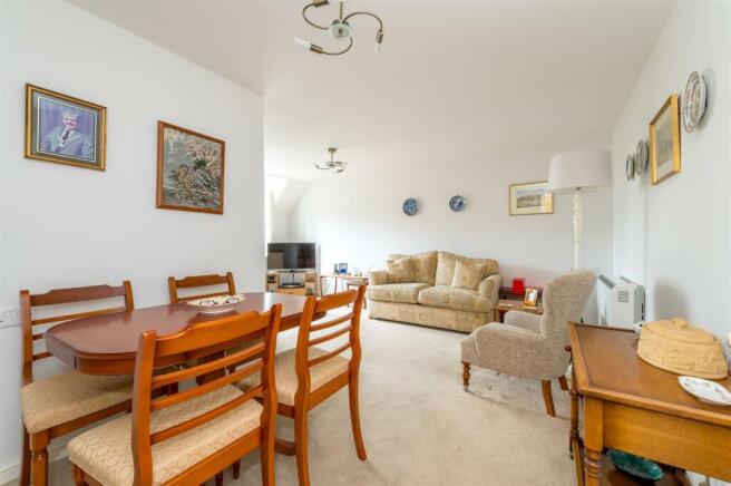 Clarkson Court, Woodbridge photo 4