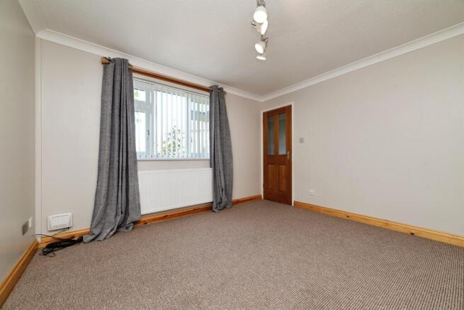 3 bed Detached for sale Image 6