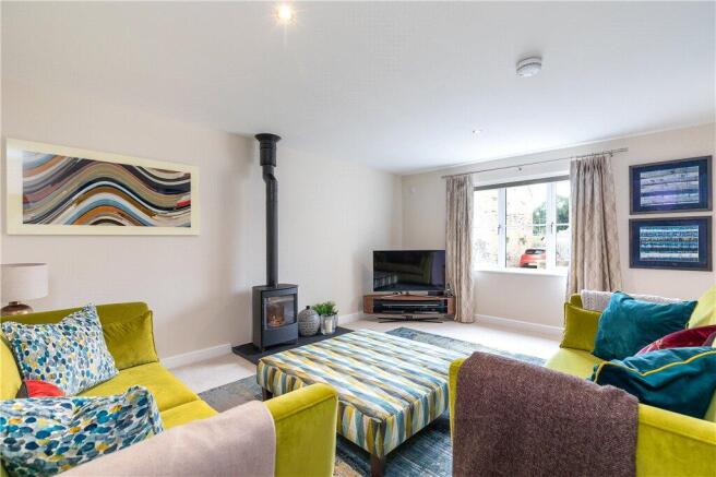 4 bed Detached for sale Image 7