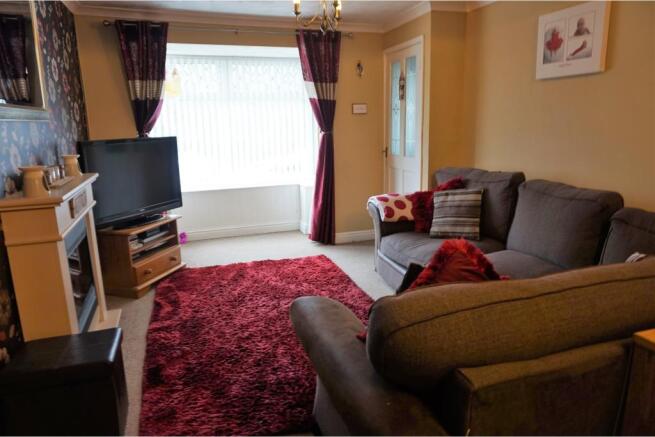 Lounge/Dining Room