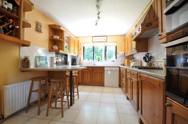 Kitchen/Breaakfast