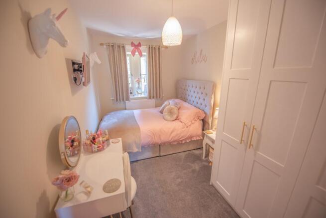 3 bed Semi-Detached for sale Image 10
