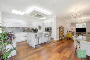 14, Bourne Avenue, London N14 6PD
