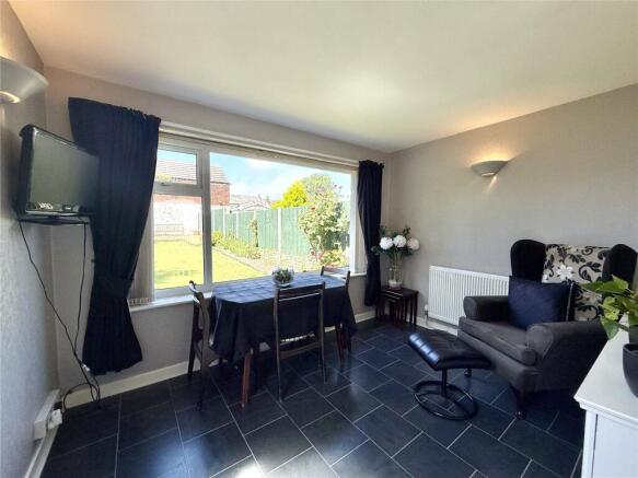 2 bed Semi-Detached for sale Image 8