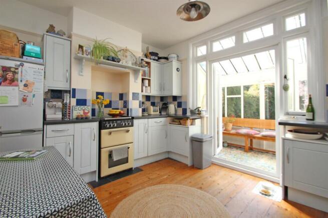 Kitchen....jpg