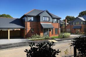 2, Florence Close, Send GU23 7EX