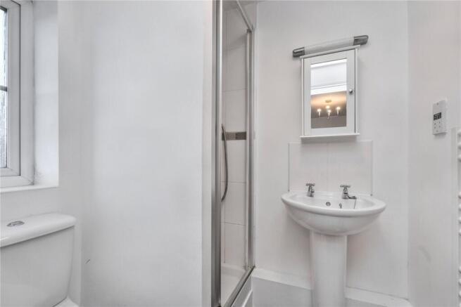 2 bed Apartment for sale Image 5