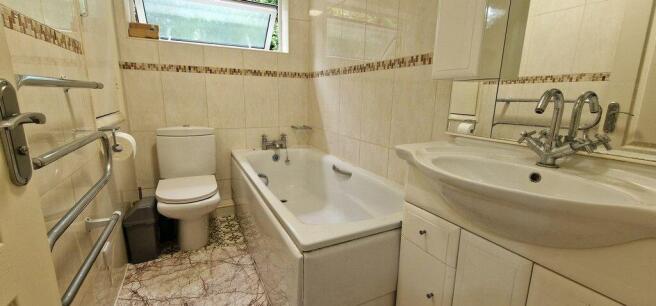 2 bed Semi-Detached for sale Image 4