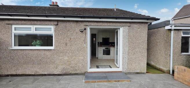 2 bed Semi-Detached Bungalow for sale Image 10
