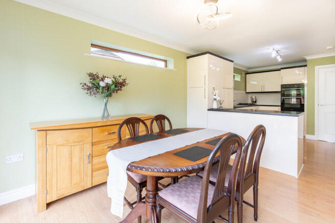 Open Plan Dining ...