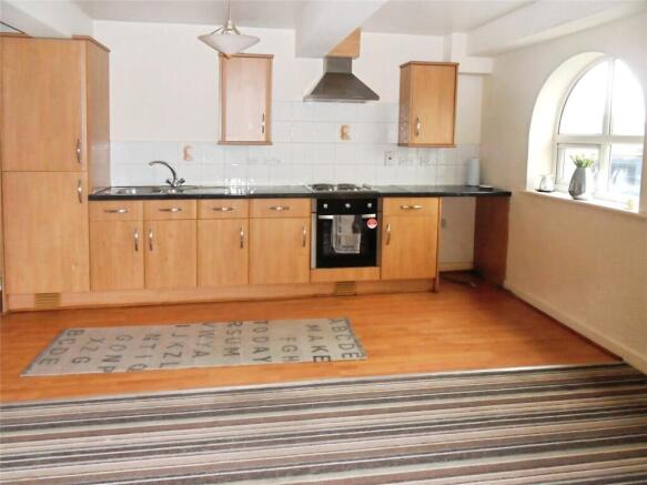 2 bed Apartment for sale Image 5