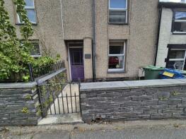 6, Glandwr Terrace, Glanypwll Road, Blaenau Ffestiniog LL41 3PP