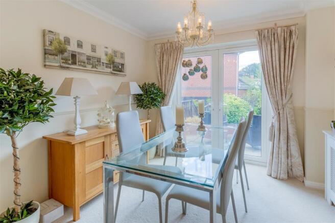 9 Tadcaster Close, Dining room