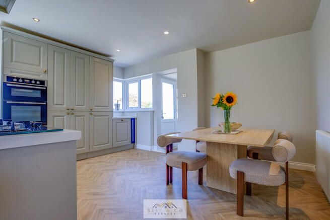 3 bed Detached Bungalow for sale Image 9