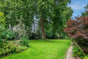35, Leinster Square, London W2 4NQ