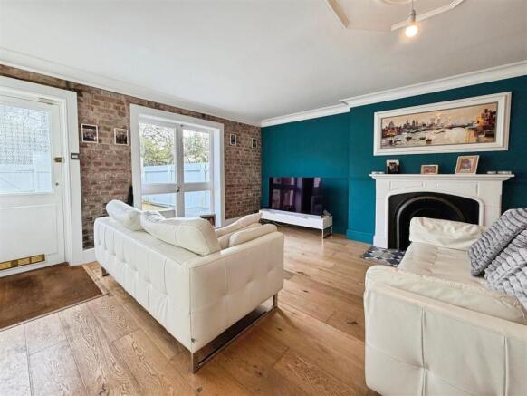 3a2deca3--4674-881E-2A28E227053E-40501-00001059C25