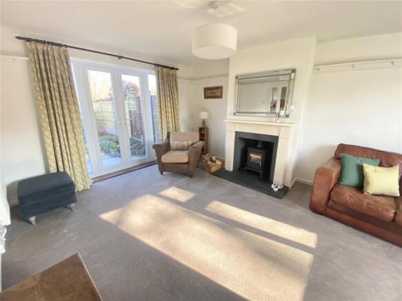 Living Room (2)