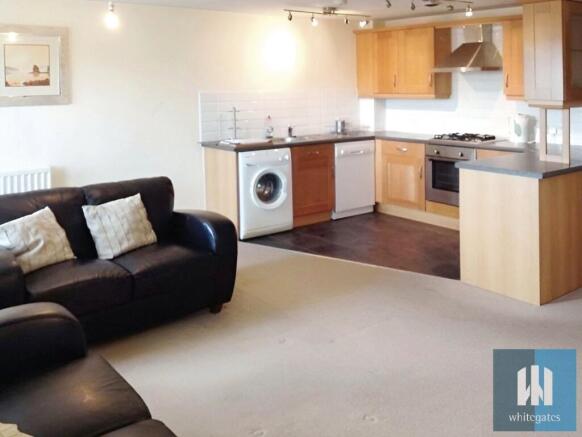 2 bed Apartment to rent Image 7