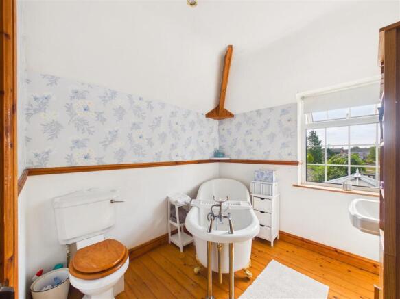 2 bed Semi-Detached for sale Image 12