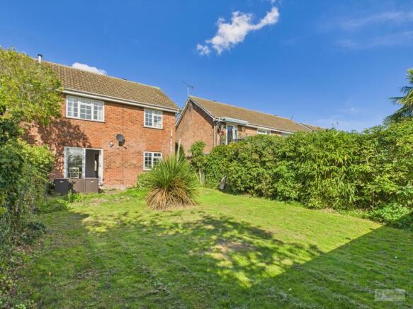 Raven Close - Garden - 2 - EweMove Mildenhall