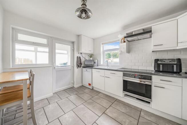 Kitchen / Breakfast Room
