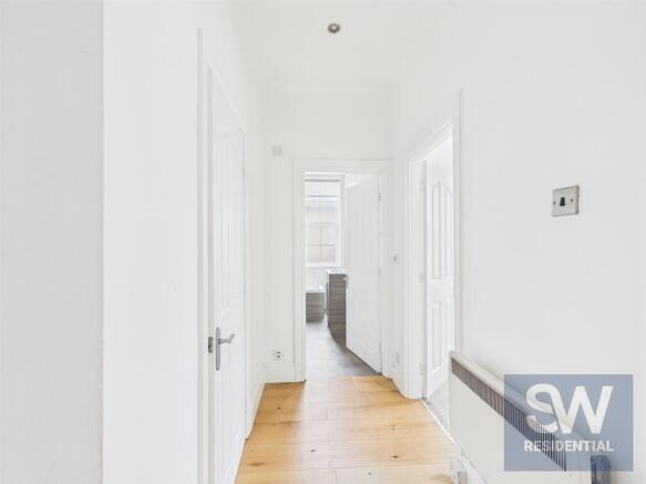 2 bed Apartment for sale Image 4