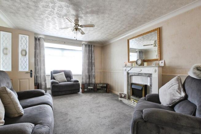 3 bed Semi-Detached for sale Image 6