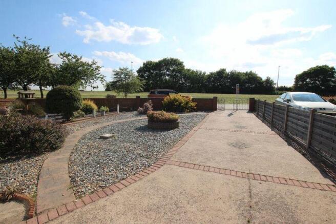 Front garden a...
