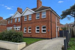121, Lansdowne Road, Worcester WR3 8JJ