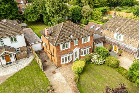 Burton Close, Wheathampstead, St. Albans, Hertfordshire, AL4