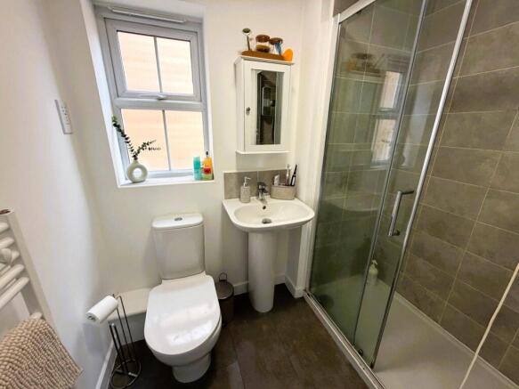 3 bed Semi-Detached for sale Image 10