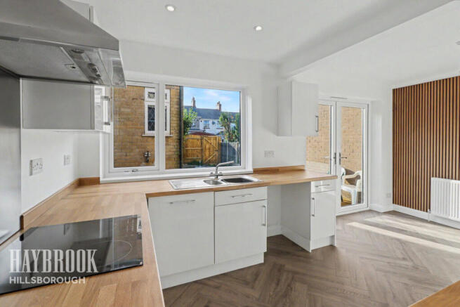 3 bed Semi-Detached for sale Image 7