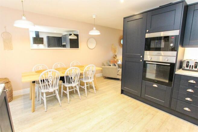 Picture No. 09