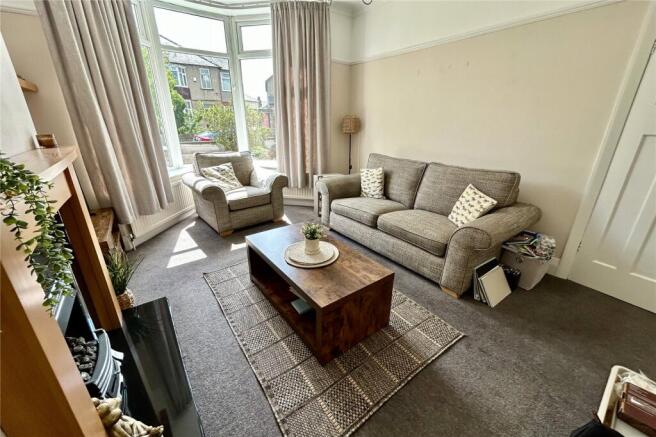 3 bed Semi-Detached for sale Image 4