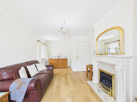 2 bed Detached Bungalow for sale Image 8