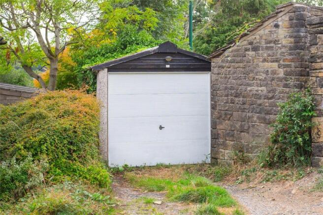 Garage/Parking