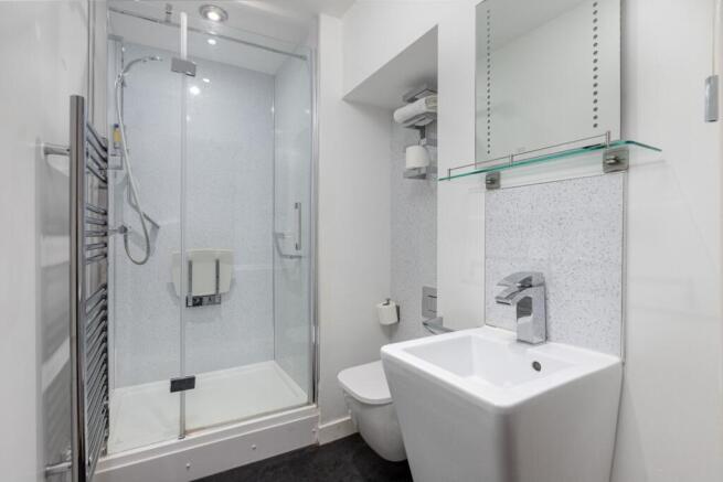 7 bed End of Terrace for sale Image 6