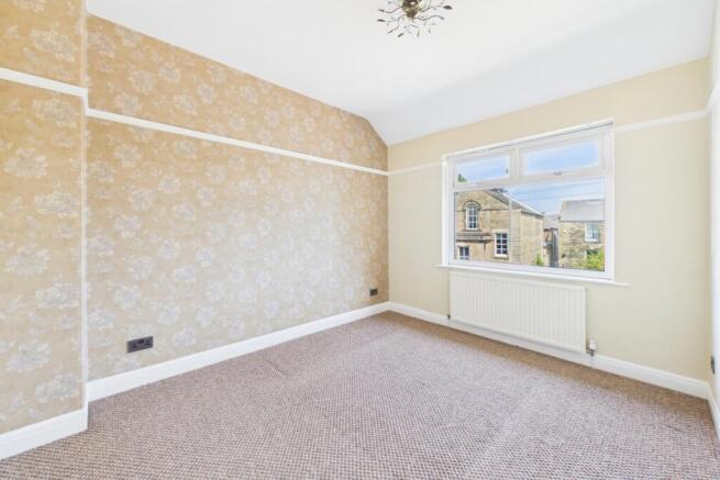 3 bed Semi-Detached for sale Image 8