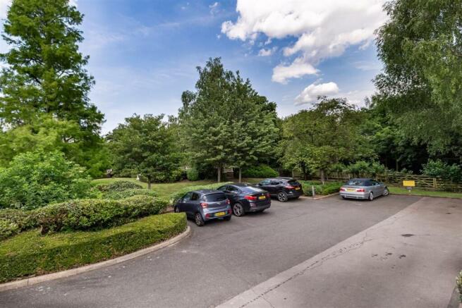 13 Theydon Bower, Epping C (27).jpg