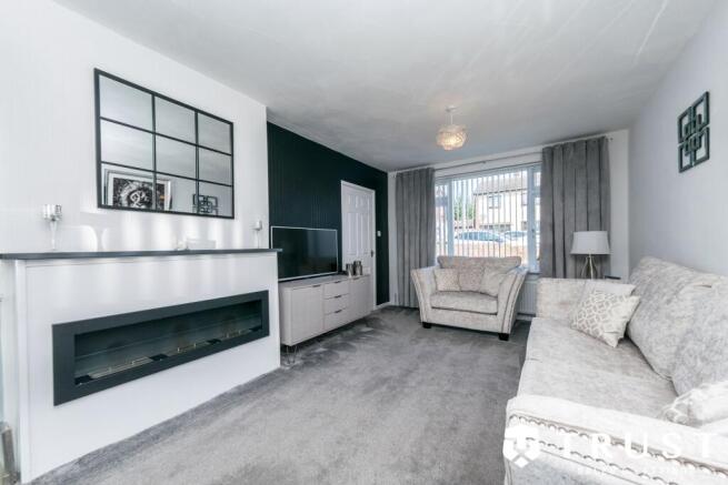 3 bed Semi-Detached for sale Image 6