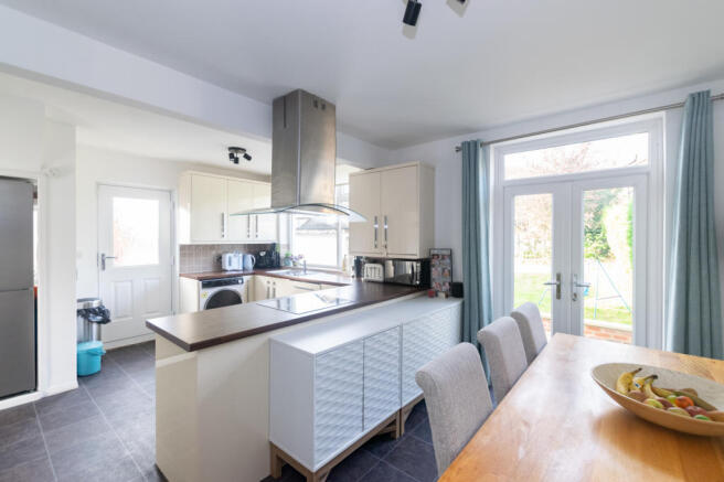 Kitchen Diner 4