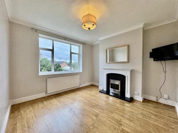 3 bed End of Terrace to rent Image 6
