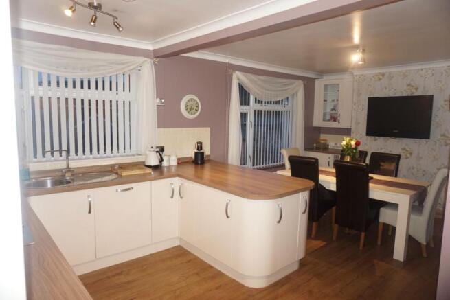 Kitchen/Breakfast