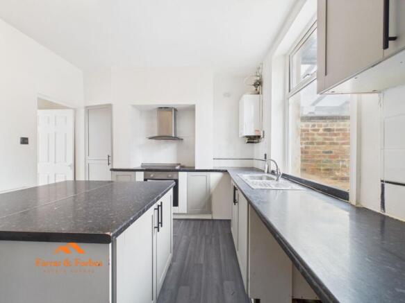 4 bed Terraced for sale Image 6
