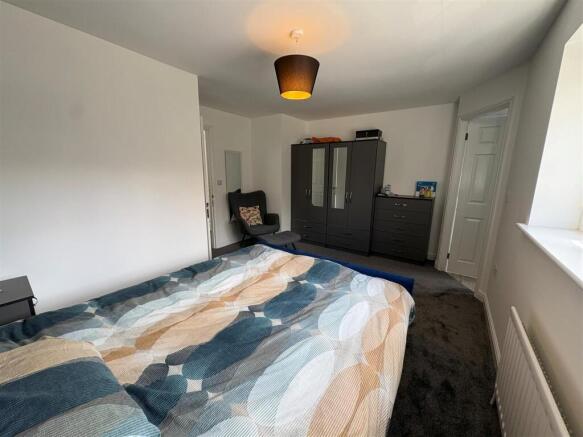 3 bed Detached for sale Image 10