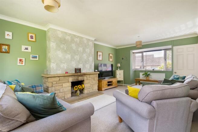 8 Dorington Court 15.jpg