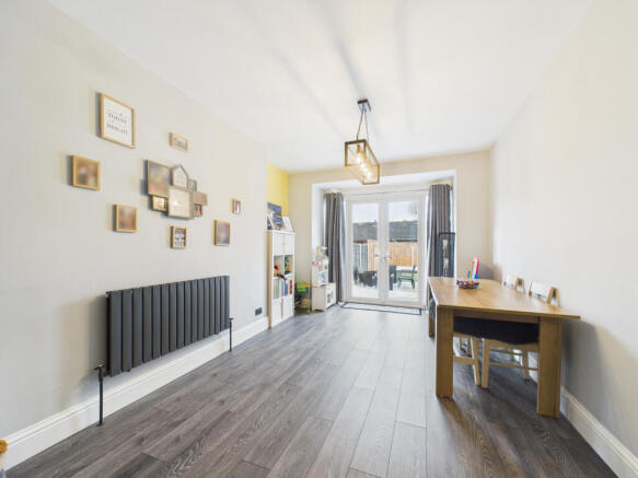 3 bed Semi-Detached for sale Image 8