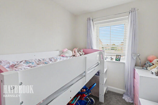 3 bed Semi-Detached for sale Image 10