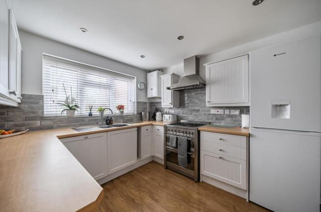 1429717269b2f7456f051