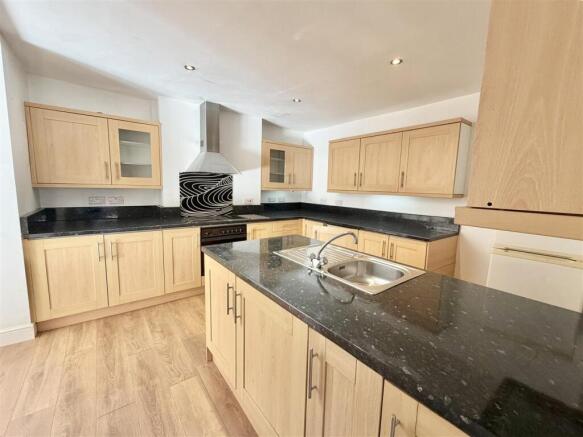 73 Copthorne Drive-7.jpg